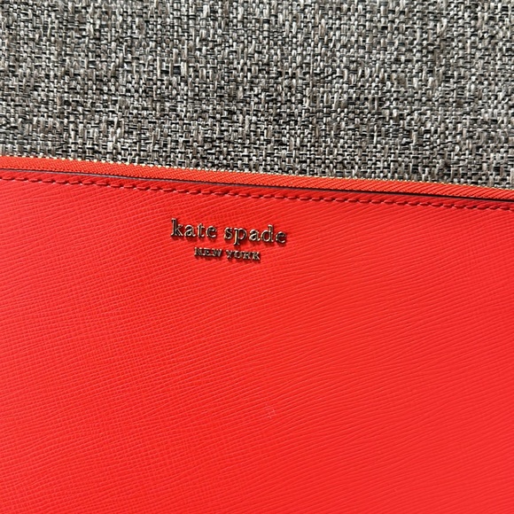 Kate spade Wristlet - Picture 2 of 5